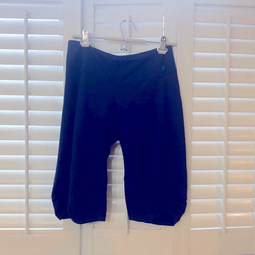 Lululemon capris